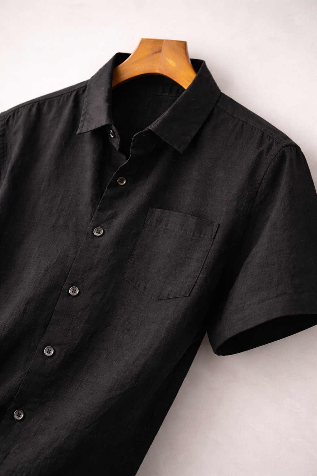 Elanzo Noir Linen Shirt